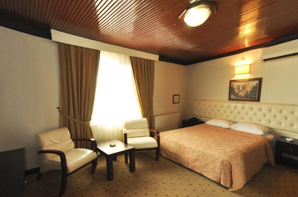 Ronax Hotel Büyükçekmece Exterior foto